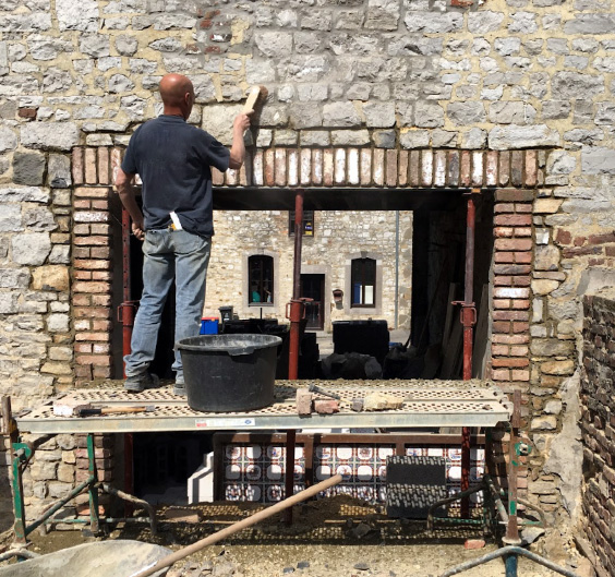 renovation de mur en pierres dans la region de liege